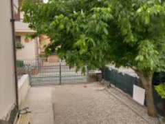 Villa bifamiliare con giardino - 9