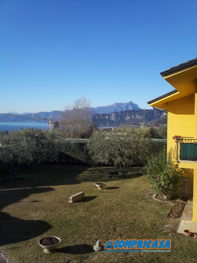 Appartamento BARDOLINO affitto  Bardolino  Compricasa Agenzia Immobiliare