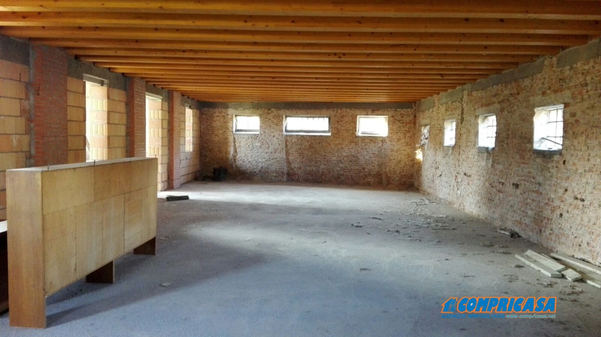 Rustico - Cascina URBANA vendita  Urbana  Compricasa Agenzia Immobiliare