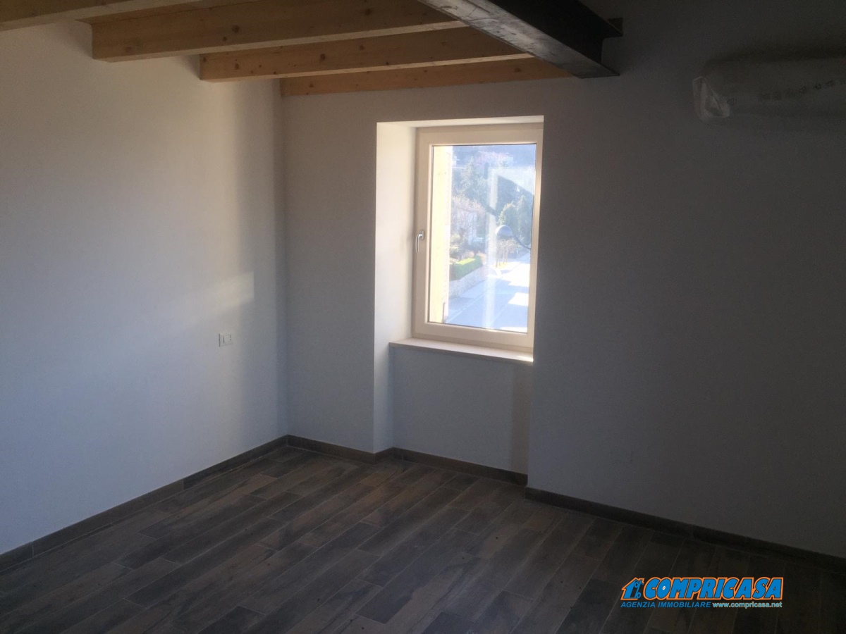Appartamento SAN ZENO DI MONTAGNA vendita  San Zeno di Montagna  Compricasa Agenzia Immobiliare