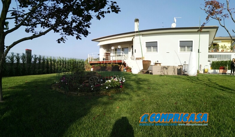  caprino veronese vendita quart: pesina compricasa agenzia immobiliare