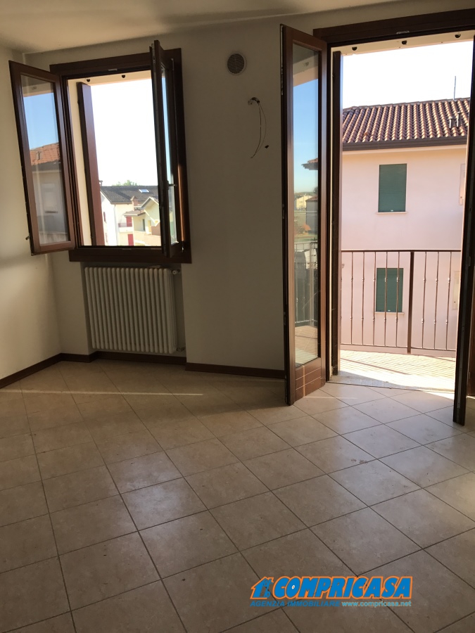 Appartamento MEGLIADINO SAN FIDENZIO vendita  Megliadino San Fidenzio  Compricasa Agenzia Immobiliare