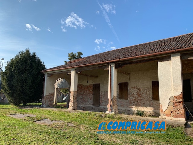 Rustico - Cascina URBANA vendita  Urbana  Compricasa Agenzia Immobiliare