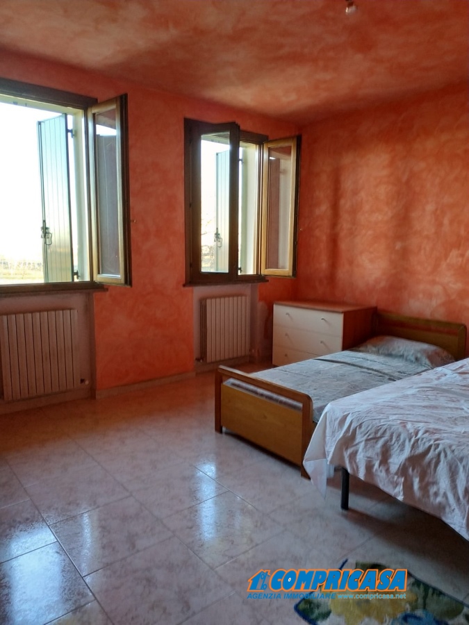 Villa URBANA vendita  Urbana  Compricasa Agenzia Immobiliare