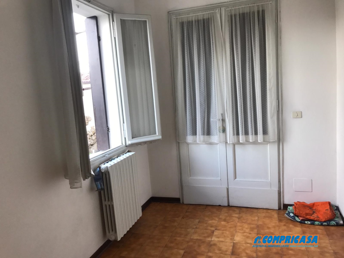 Villa Bifamiliare MONTAGNANA vendita  Montagnana  Compricasa Agenzia Immobiliare