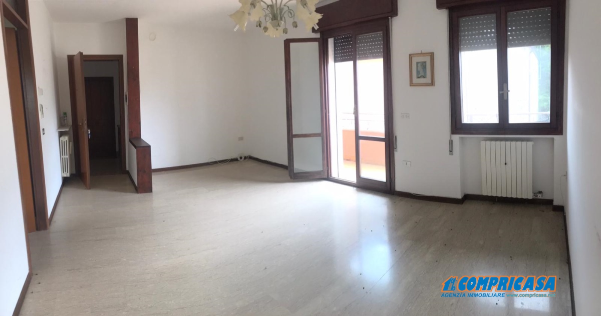 Appartamento MEGLIADINO SAN VITALE vendita  Megliadino San Vitale  Compricasa Agenzia Immobiliare