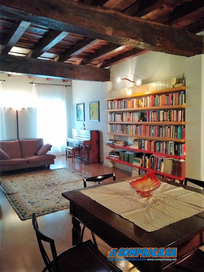 Stabile intero - Palazzo MONTAGNANA vendita  Montagnana  Compricasa Agenzia Immobiliare