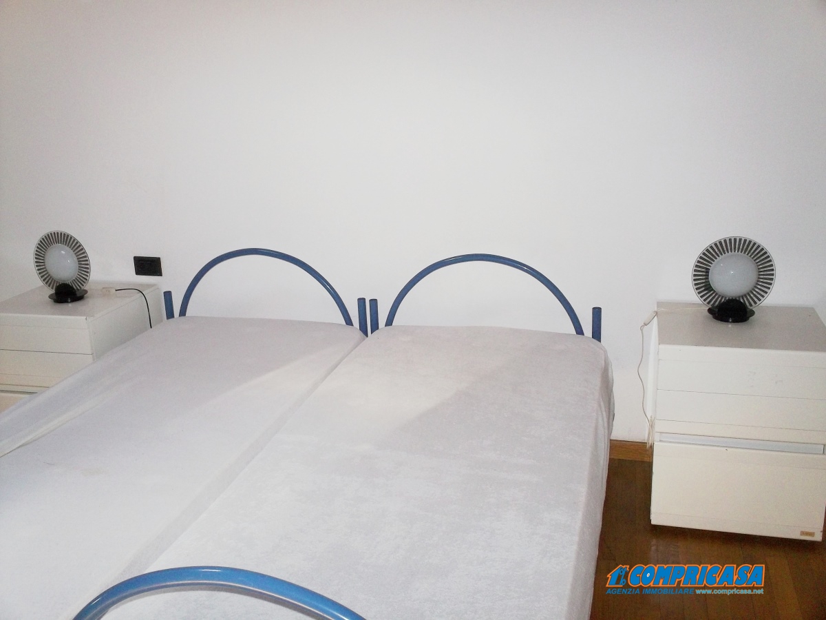 Appartamento BARDOLINO affitto  Calmasino  Compricasa Agenzia Immobiliare