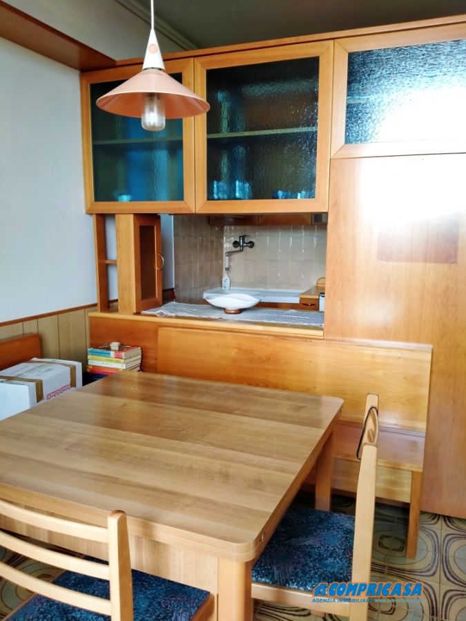 Appartamento BARDOLINO affitto  Calmasino  Compricasa Agenzia Immobiliare