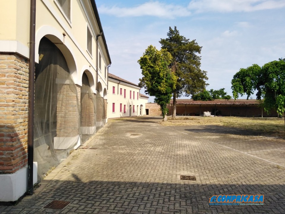 Villa Bifamiliare MONTAGNANA vendita  Montagnana  Compricasa Agenzia Immobiliare