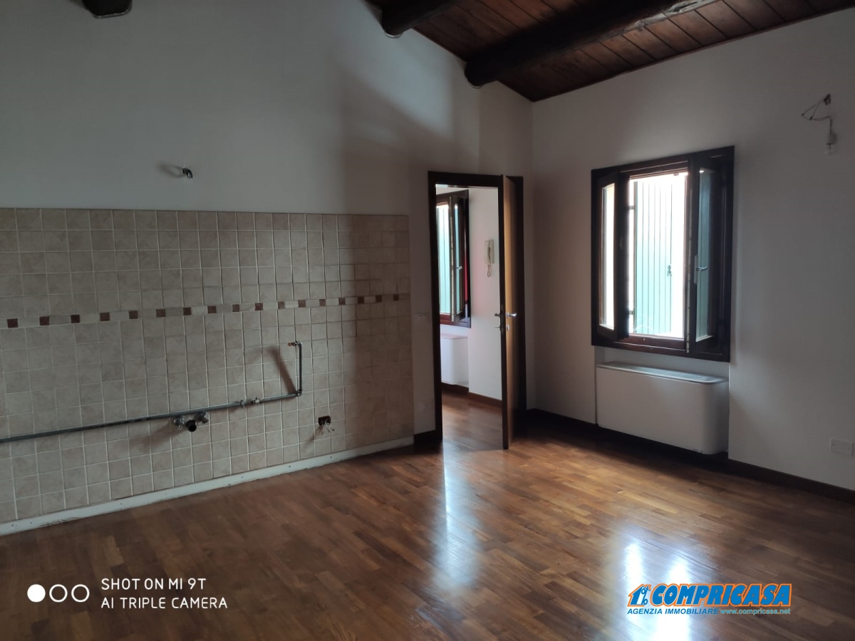 Villa Bifamiliare MONTAGNANA vendita  Montagnana  Compricasa Agenzia Immobiliare