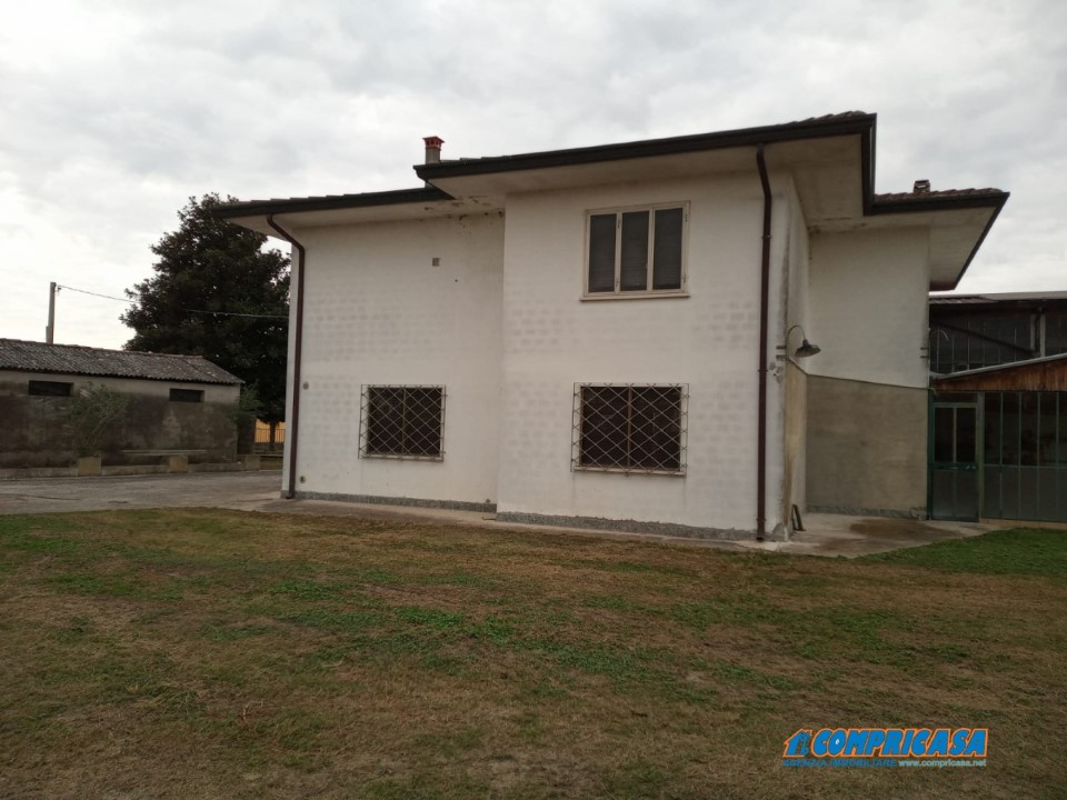 Villa Unifamiliare - Indipendente URBANA vendita  Urbana  Compricasa Agenzia Immobiliare