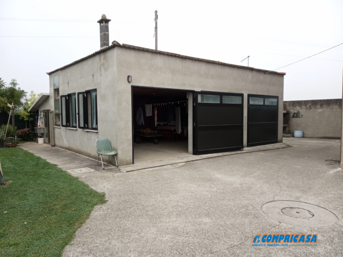 Villa Unifamiliare - Indipendente PONSO vendita  Ponso  Compricasa Agenzia Immobiliare