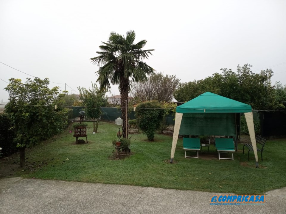 Villa Unifamiliare - Indipendente PONSO vendita  Ponso  Compricasa Agenzia Immobiliare