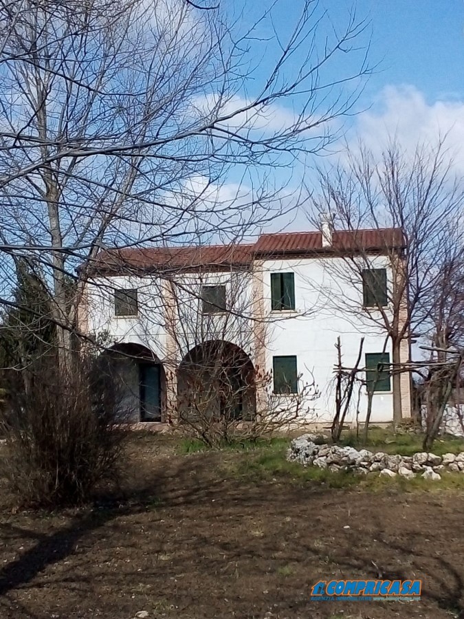 Villa MONTAGNANA vendita  Montagnana  Compricasa Agenzia Immobiliare