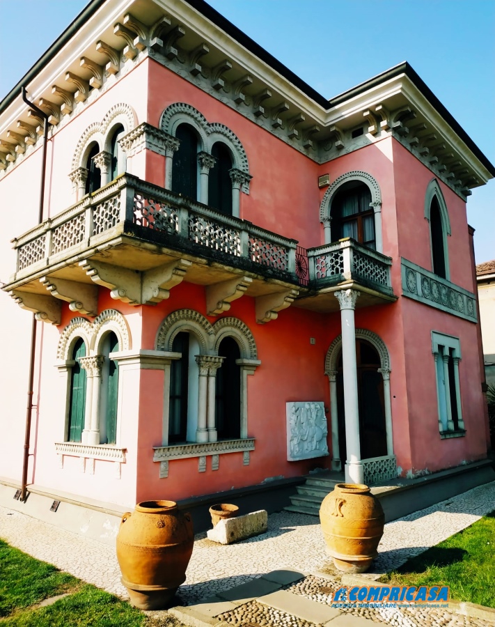 Villa MONTAGNANA vendita  Montagnana  Compricasa Agenzia Immobiliare